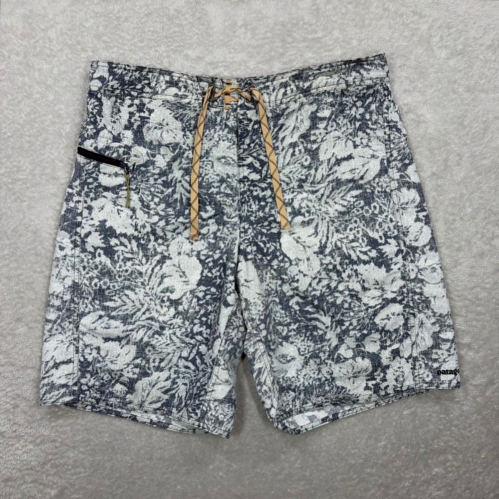 Patagonia Board Shorts Mens 34 Grey Floral Tropical Print Lace Up Zipper Pocket